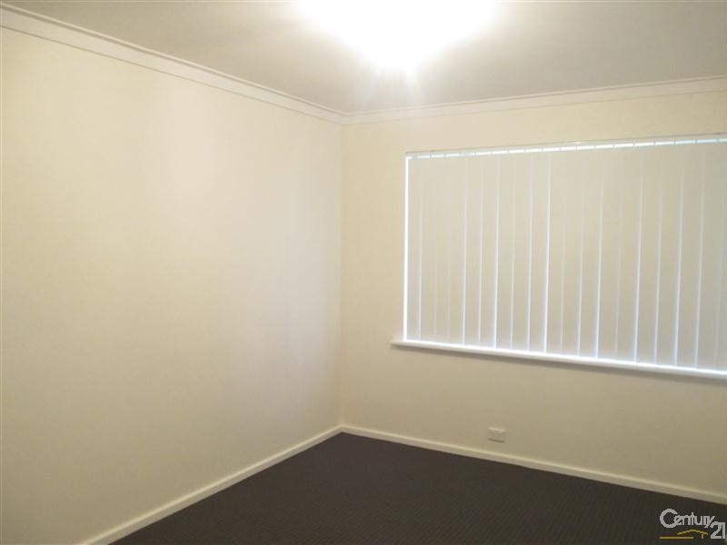 16 Jecks Street, Rockingham WA 6168