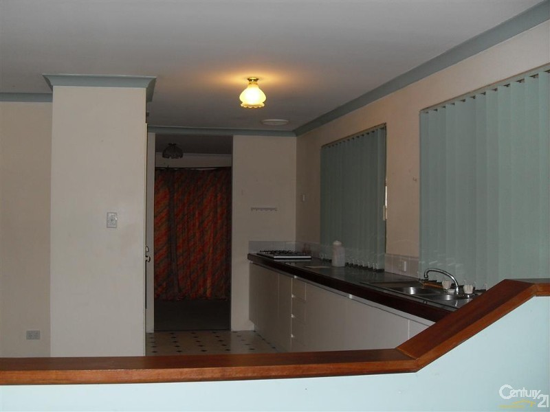 13 Porpoise Grove, Waikiki WA 6169