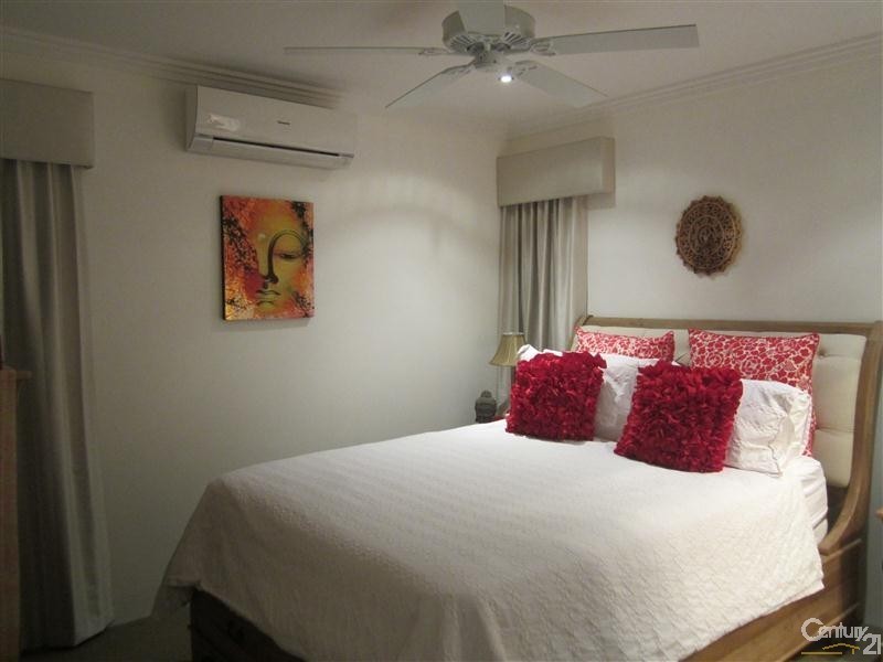 13/20 Lake Street, Rockingham WA 6168