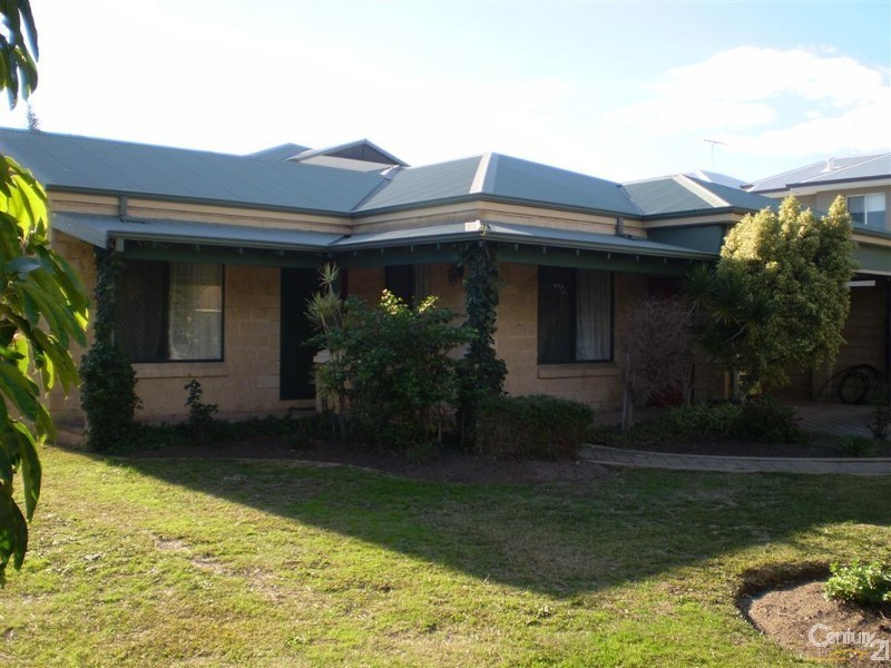 192 Kent Street, Rockingham WA 6168