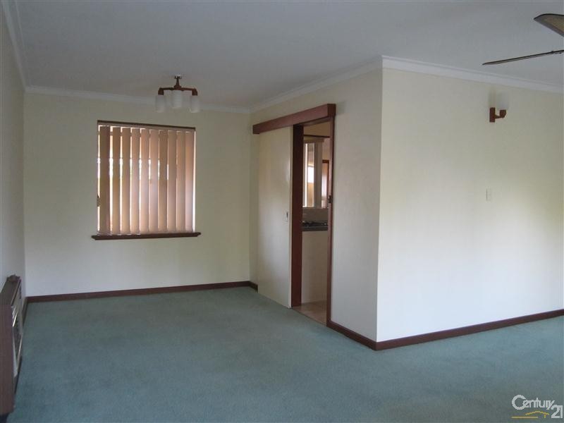 161 Safety Bay Road, Shoalwater WA 6169