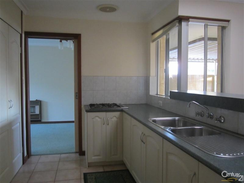 161 Safety Bay Road, Shoalwater WA 6169