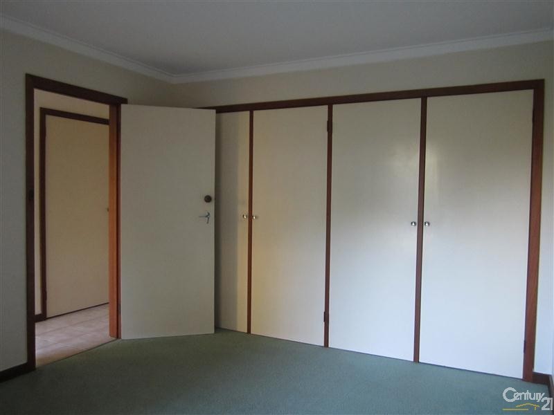 161 Safety Bay Road, Shoalwater WA 6169