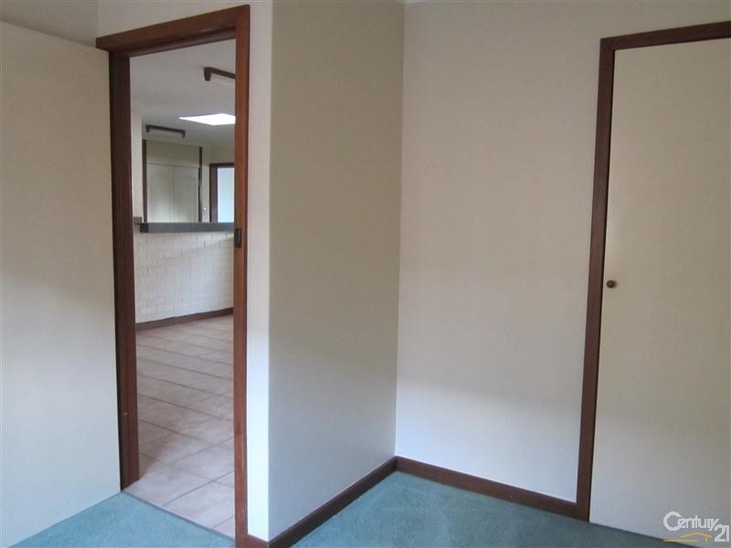 161 Safety Bay Road, Shoalwater WA 6169