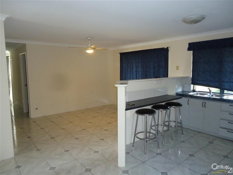 4 Burleigh Drive, Waikiki WA 6169