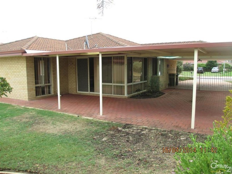 10 Narbonne Gardens, Port Kennedy WA 6172