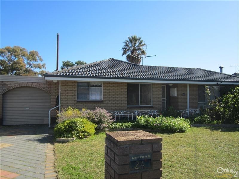 24 Hawker Street, Safety Bay WA 6169