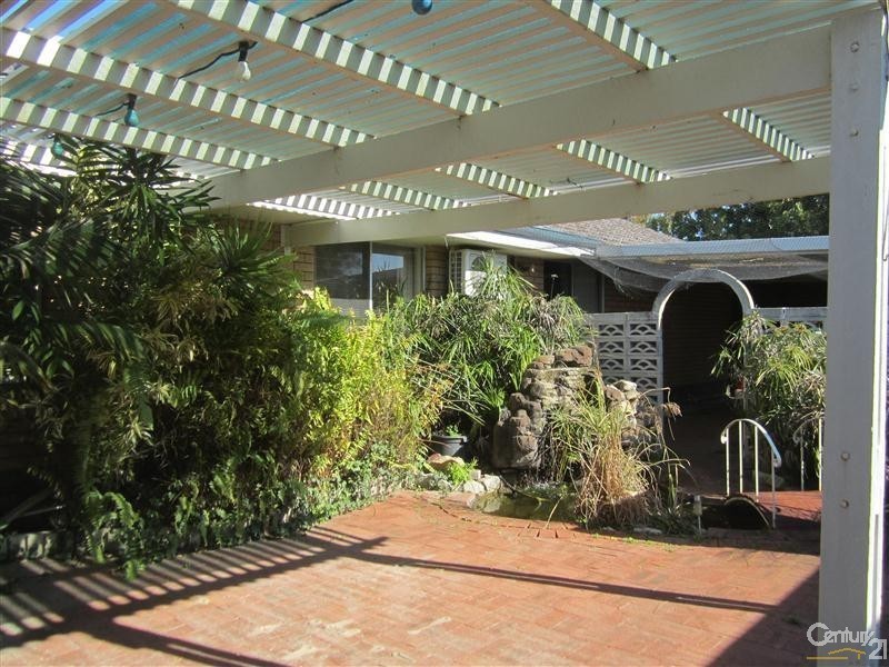 24 Hawker Street, Safety Bay WA 6169