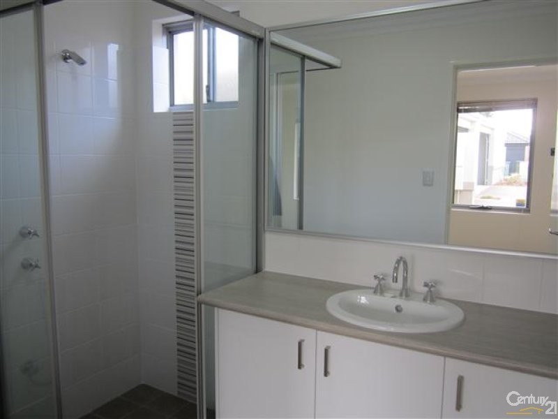 2/9 Wattlebird Way, Baldivis WA 6171