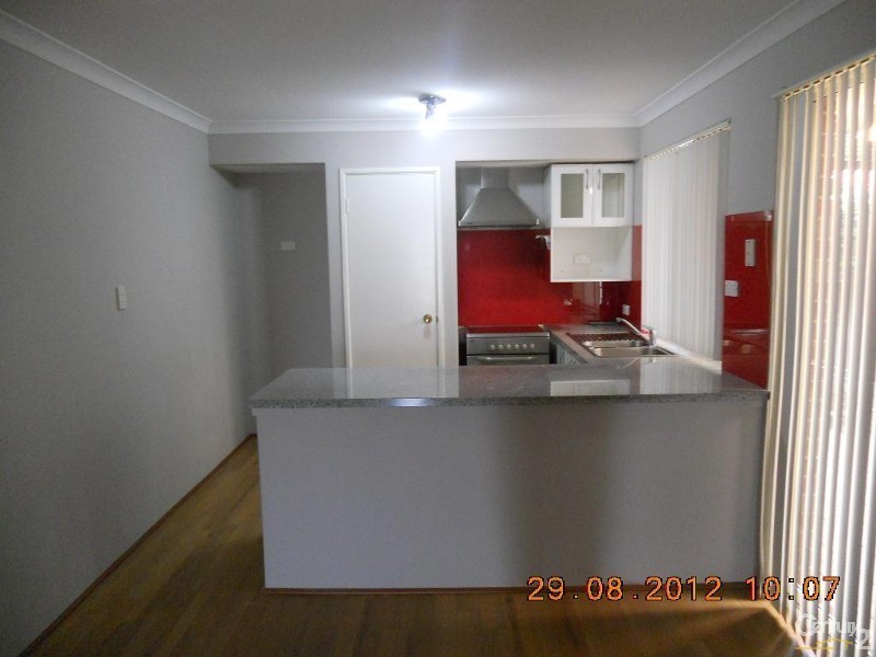 2/25 Penang Loop, Warnbro WA 6169