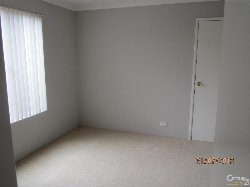 2/25 Penang Loop, Warnbro WA 6169