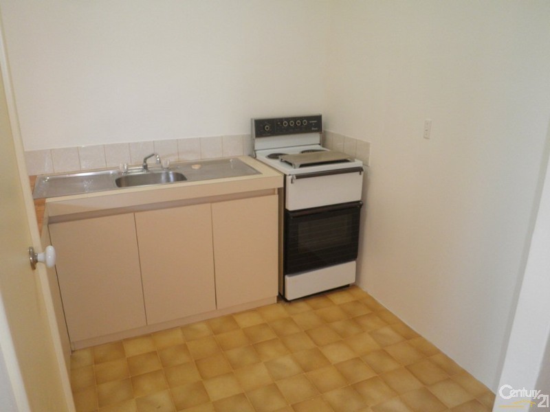 6/9 Merope Close, Rockingham WA 6168