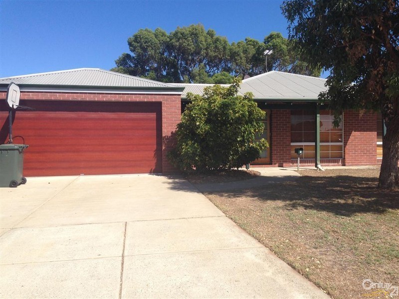 1 Leeder Street, Safety Bay WA 6169