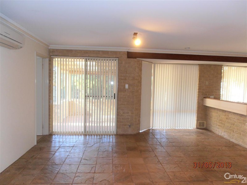 25 Shelton Street, Waikiki WA 6169