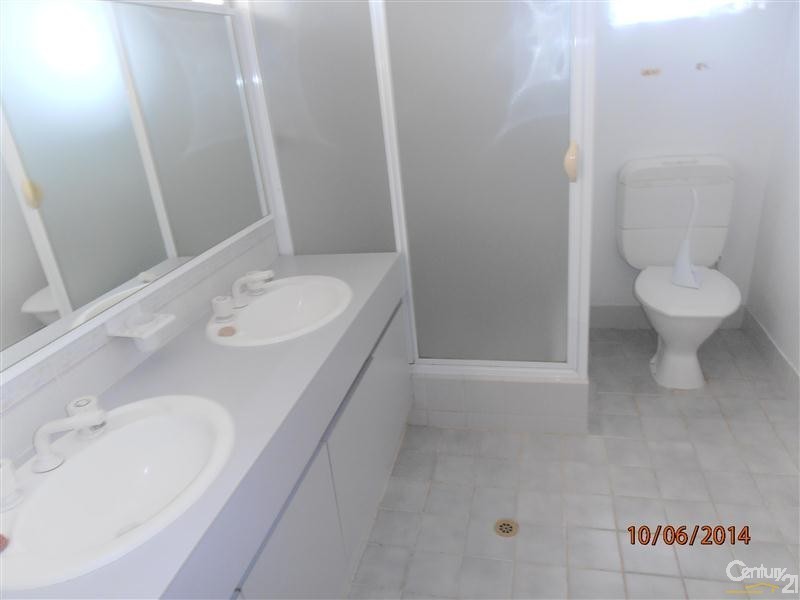 25 Shelton Street, Waikiki WA 6169