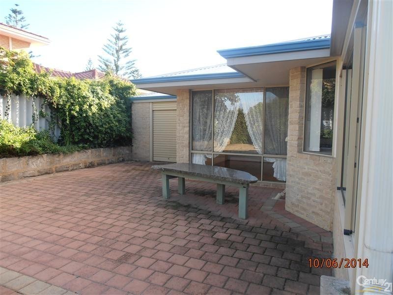 25 Shelton Street, Waikiki WA 6169