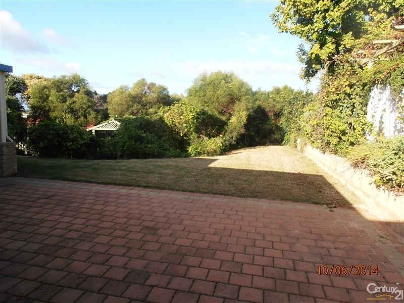 25 Shelton Street, Waikiki WA 6169