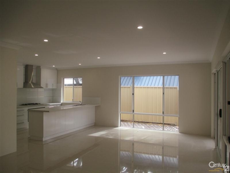 50A Saw Avenue, Rockingham WA 6168