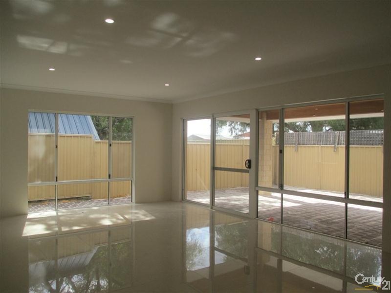 50A Saw Avenue, Rockingham WA 6168