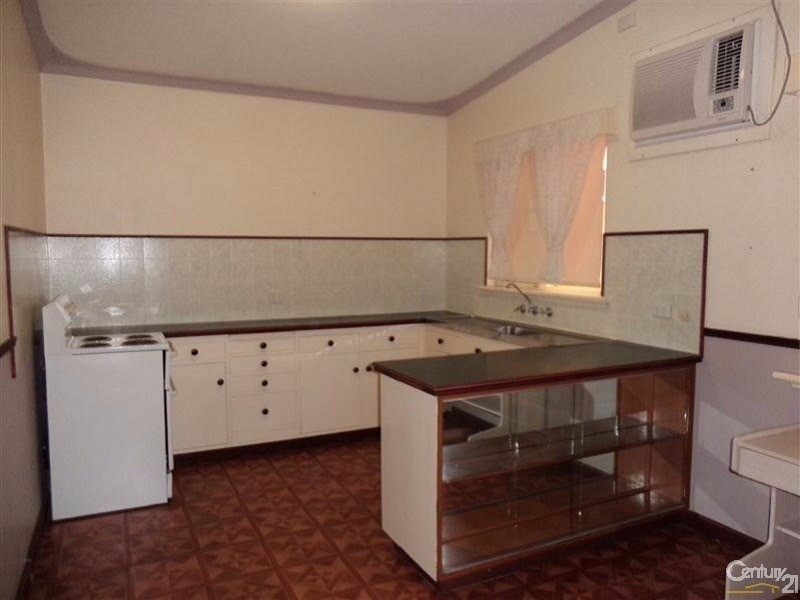 9A Bay View Street, Rockingham WA 6168