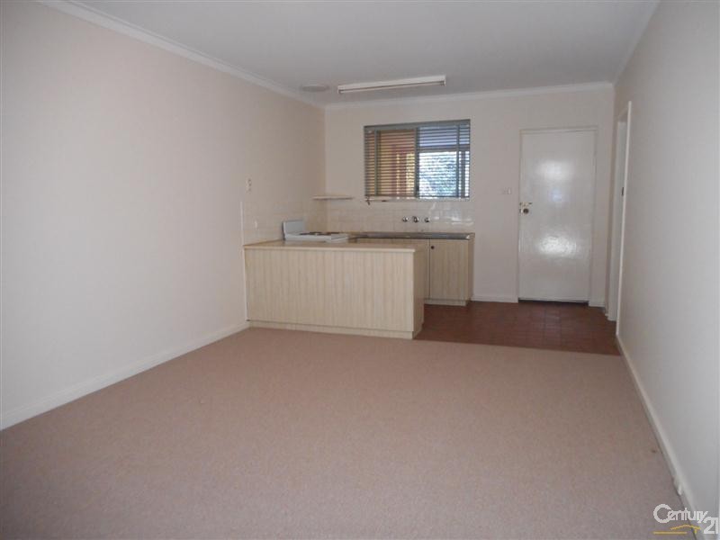 102b Gloucester Crescent, Shoalwater WA 6169