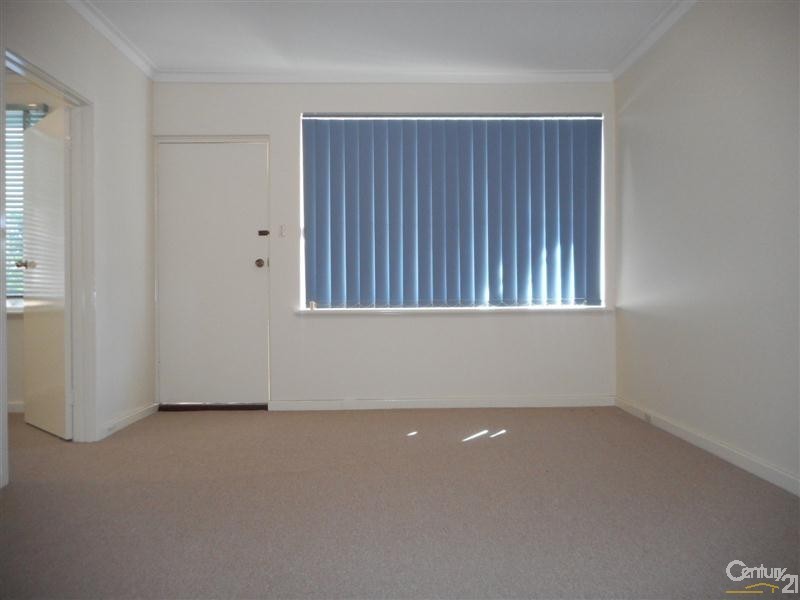 102b Gloucester Crescent, Shoalwater WA 6169