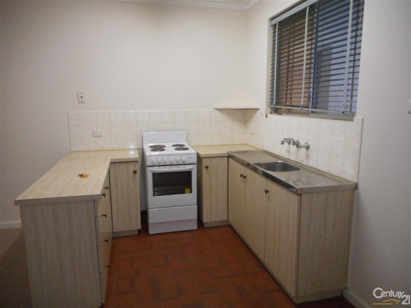 102b Gloucester Crescent, Shoalwater WA 6169