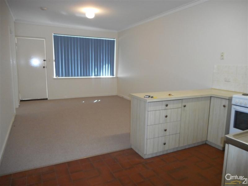 102b Gloucester Crescent, Shoalwater WA 6169