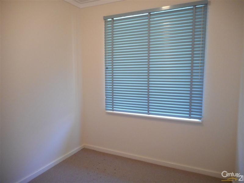 102b Gloucester Crescent, Shoalwater WA 6169