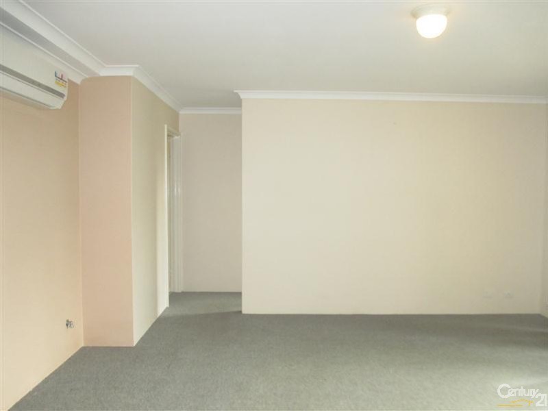 2/25 Ashford Avenue, Rockingham WA 6168