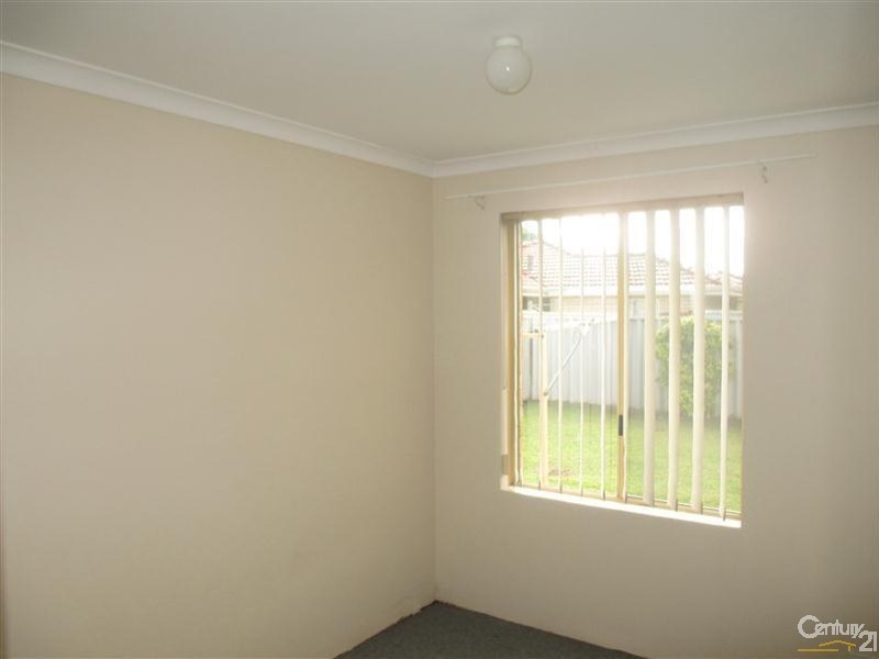 2/25 Ashford Avenue, Rockingham WA 6168