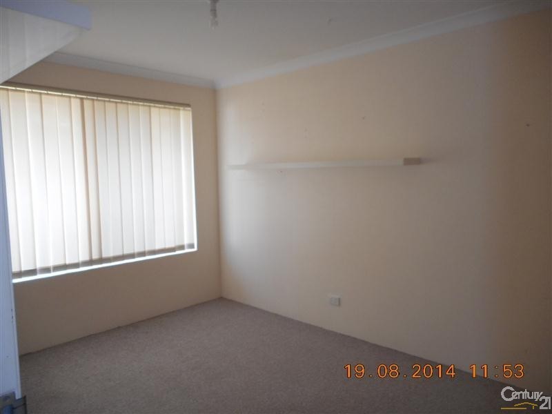 109 Baningan Avenue, Success WA 6164