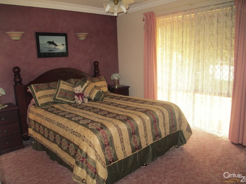 16 Jamaican Road, Safety Bay WA 6169