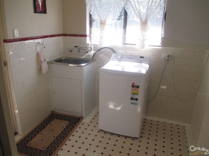 16 Jamaican Road, Safety Bay WA 6169