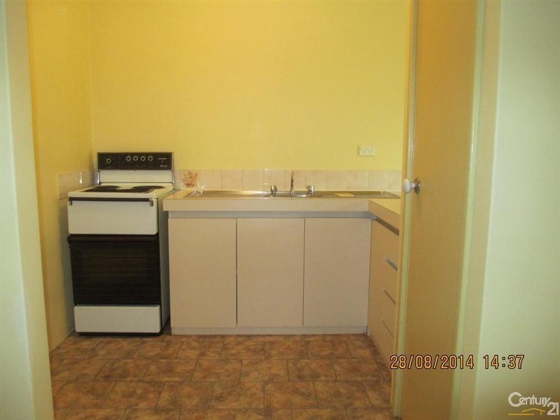 26/96 Simpson Avenue, Rockingham WA 6168