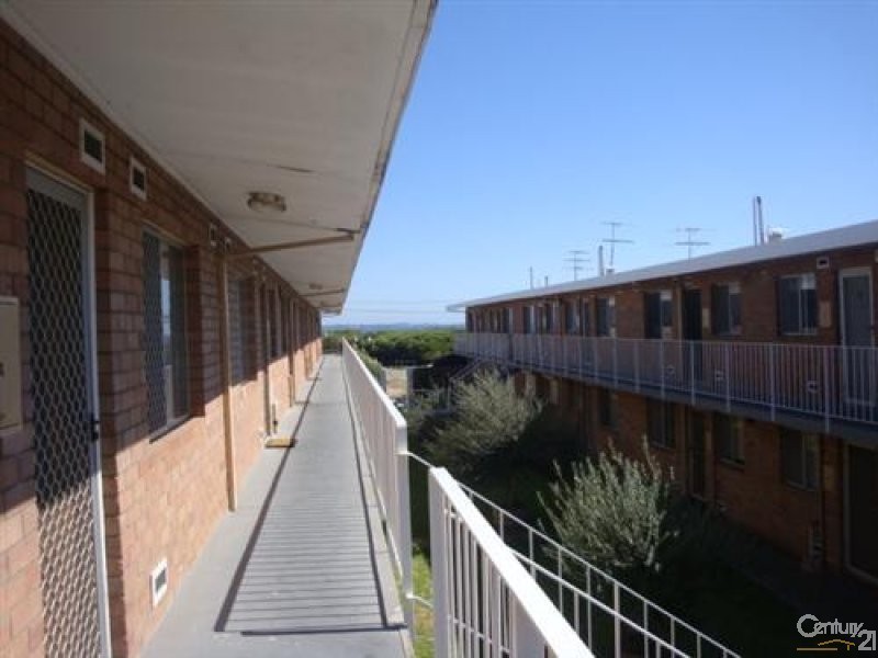 25/76 Kent Street, Rockingham WA 6168