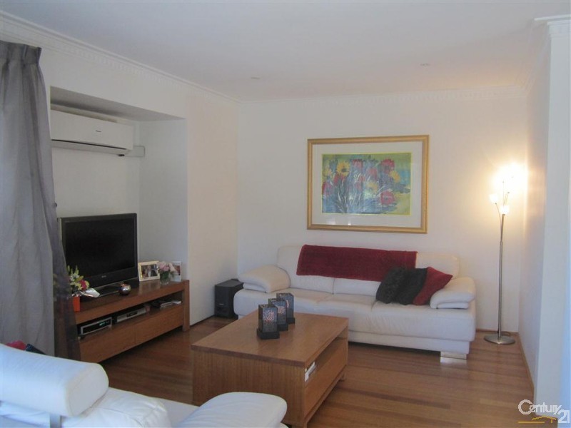 5 Regehr Street, Warnbro WA 6169