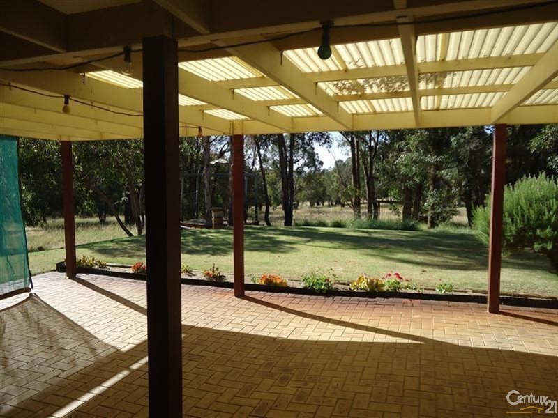 218 Wandoo Drive, Baldivis WA 6171