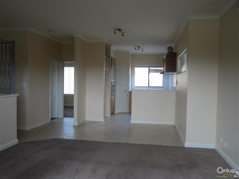 4/7 Victoria Street, Rockingham WA 6168