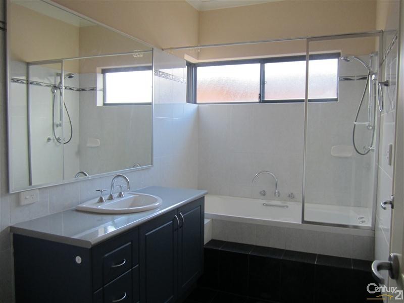 4/7 Victoria Street, Rockingham WA 6168