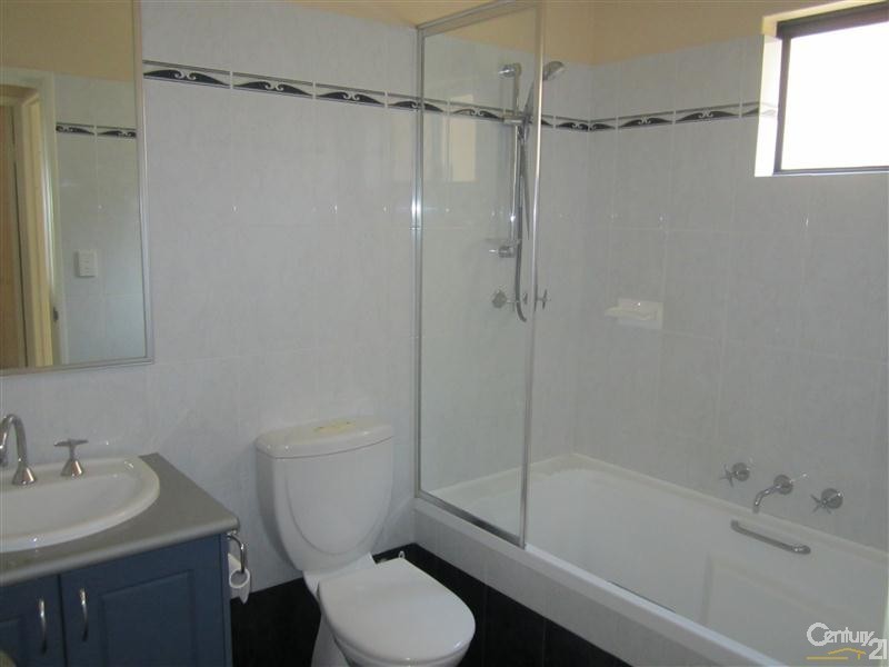 4/7 Victoria Street, Rockingham WA 6168