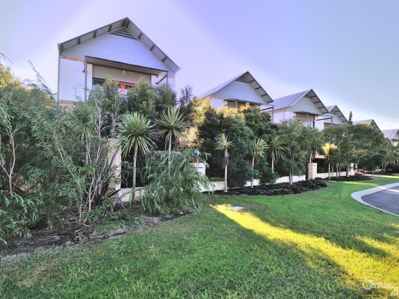 19/20 Lake Street, Rockingham WA 6168