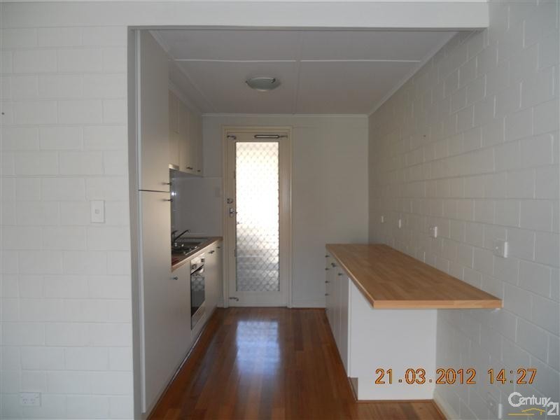 2/27 Harrison Street, Rockingham WA 6168