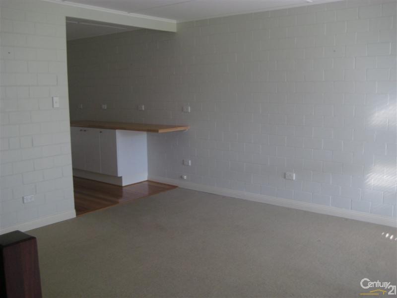 2/27 Harrison Street, Rockingham WA 6168