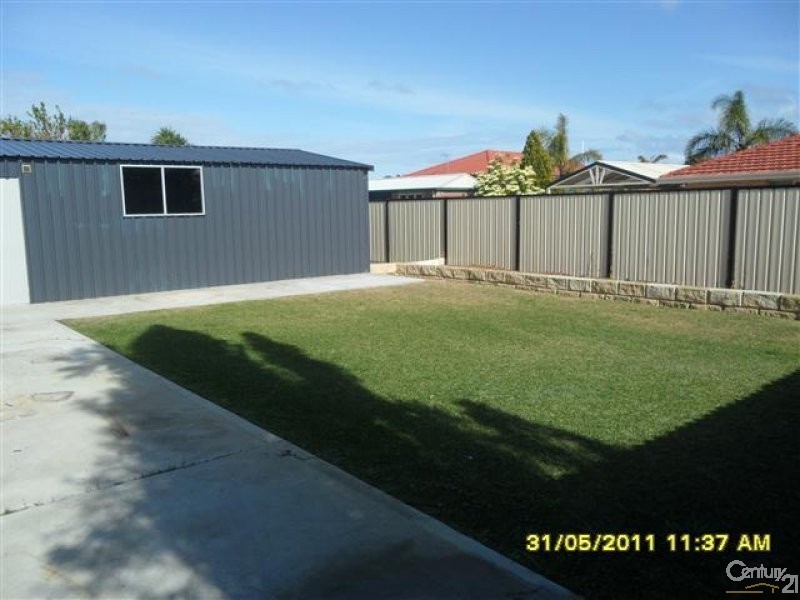 45 Chester Way, Rockingham WA 6168