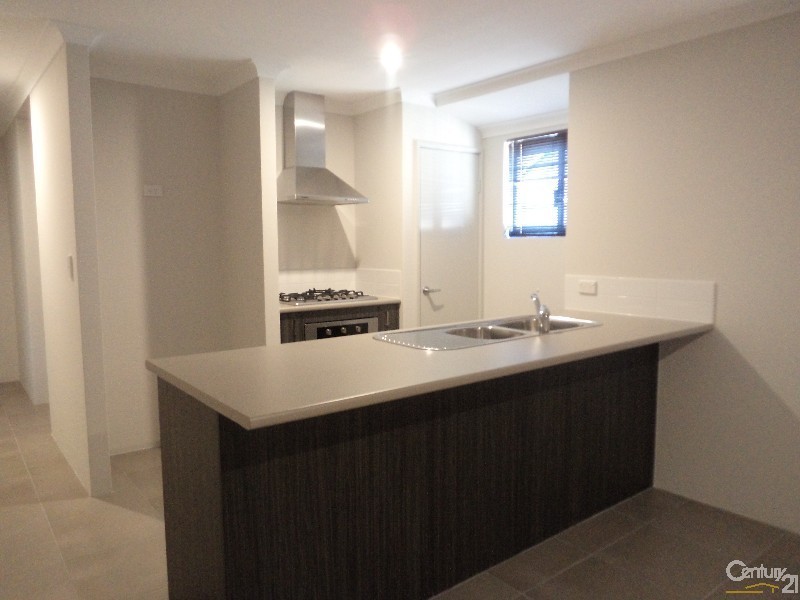 8 Whipbird Street, Baldivis WA 6171