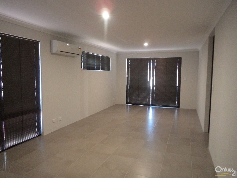 8 Whipbird Street, Baldivis WA 6171