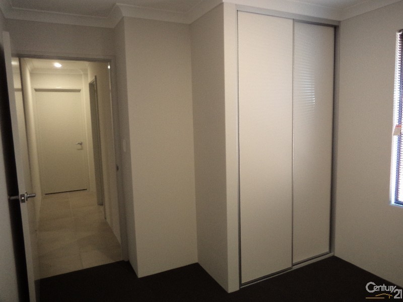 8 Whipbird Street, Baldivis WA 6171