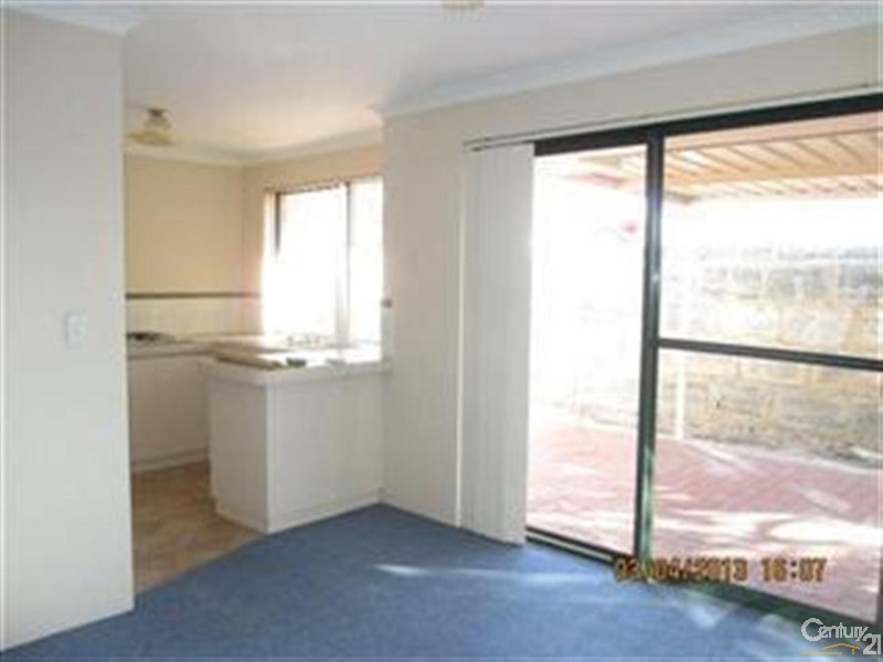 4/10 Nabberu Loop, Cooloongup WA 6168