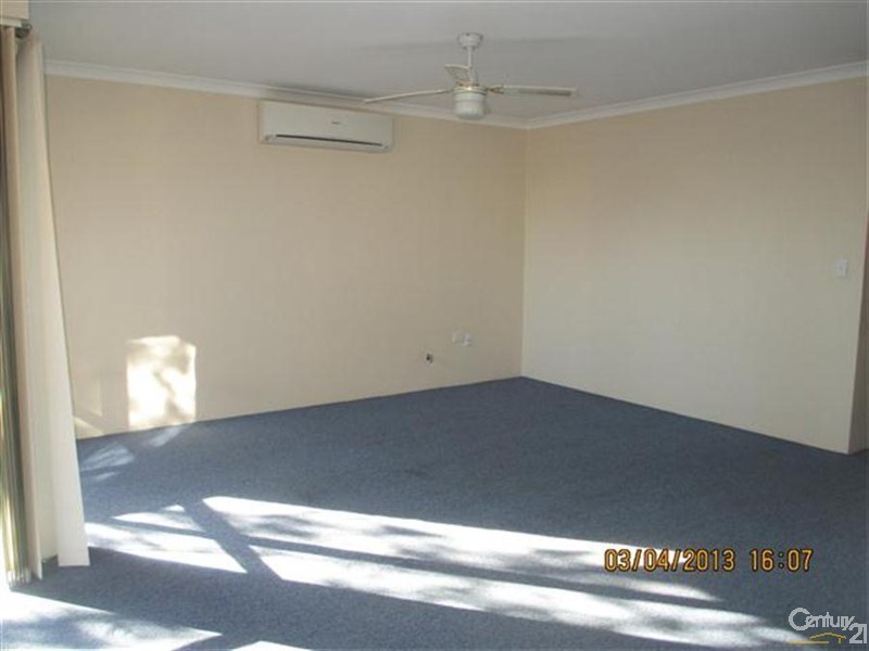 4/10 Nabberu Loop, Cooloongup WA 6168